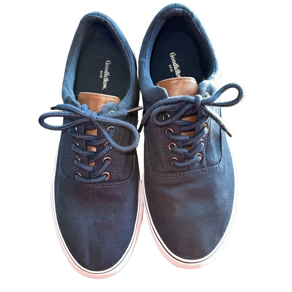 GOODFELLOW & CO CANVAS SHOES